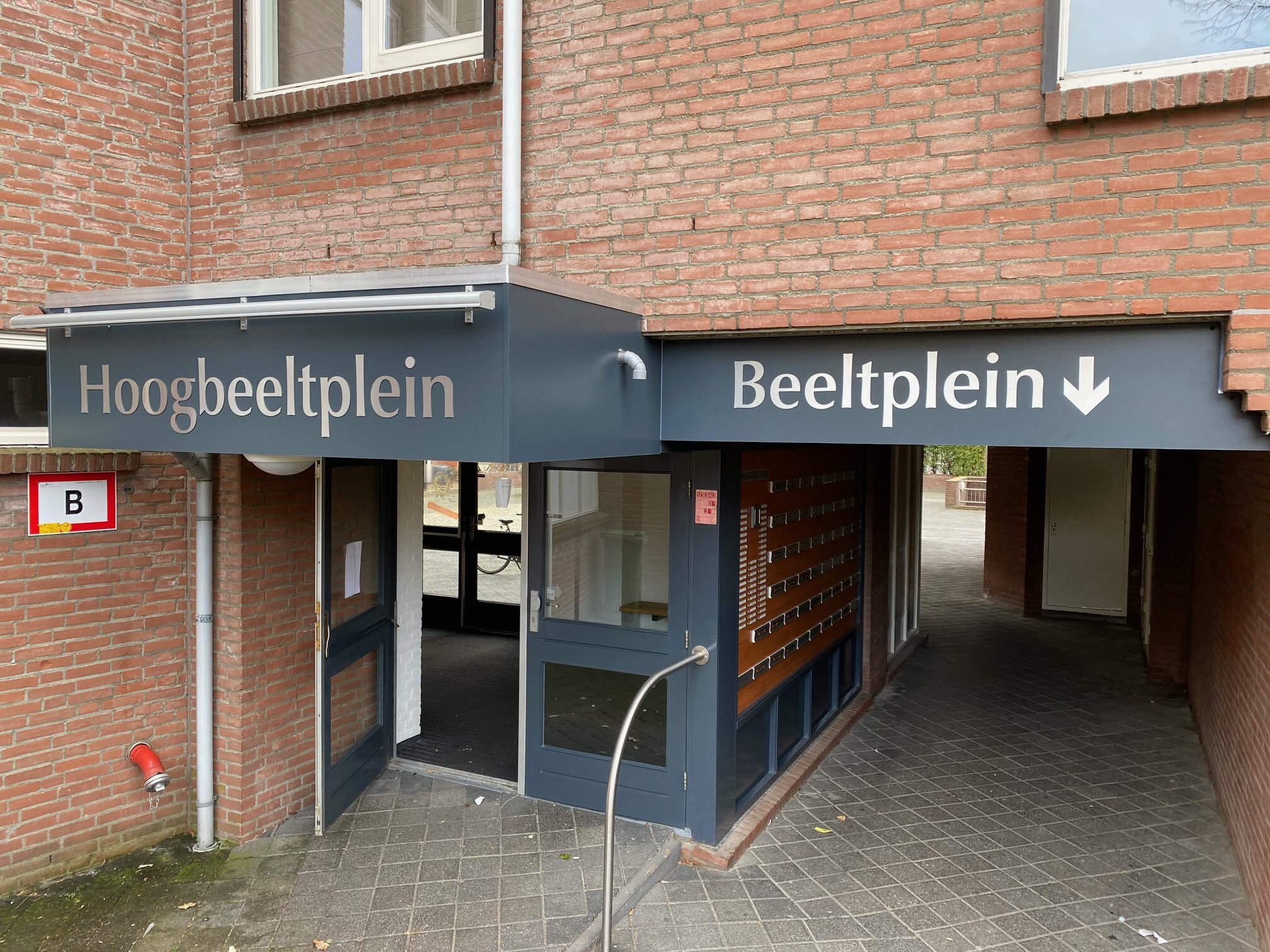 Freesletters gefreesde naam voor een vve in Maastricht
