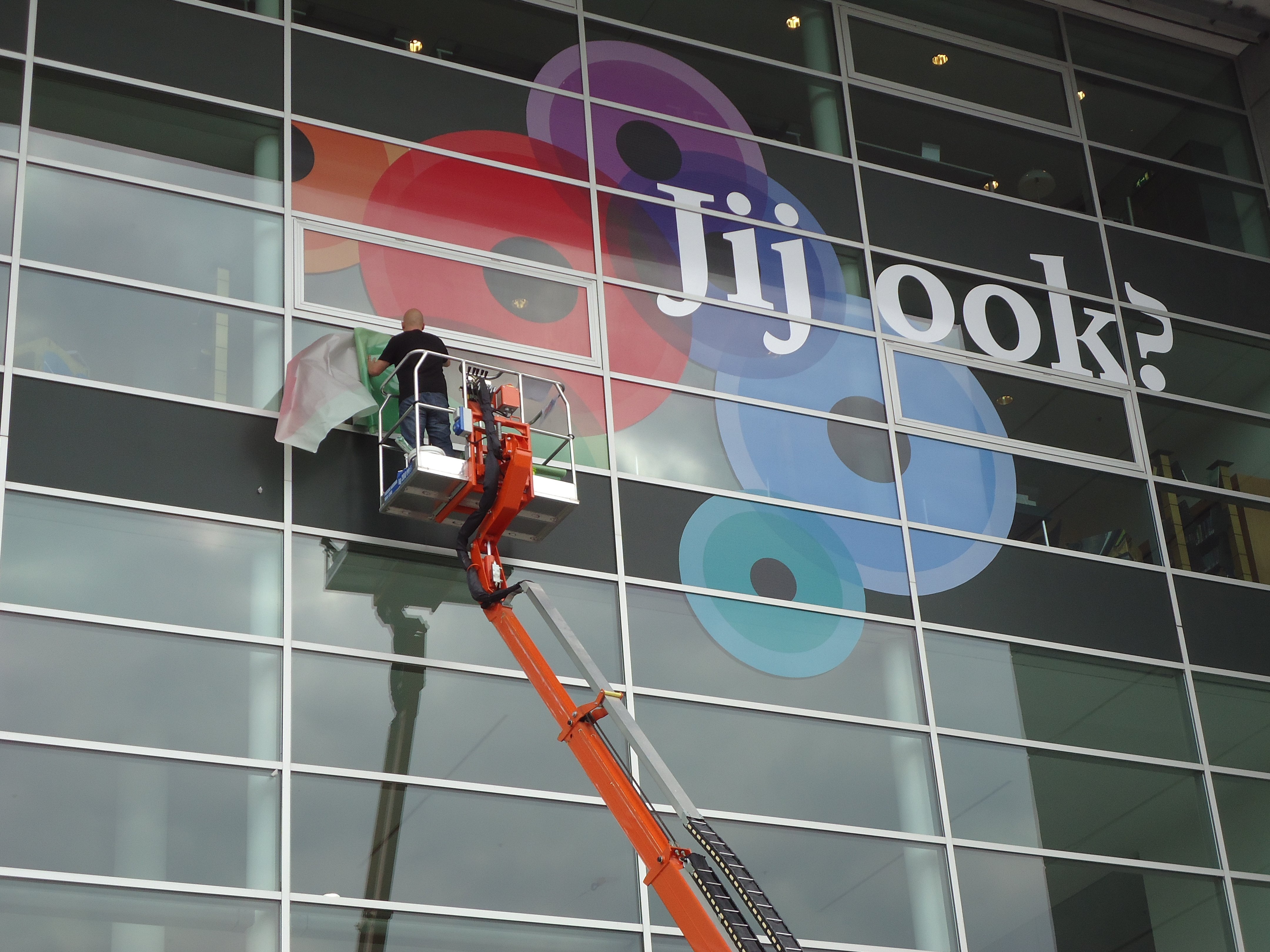 XL full color raambelettering Maastricht