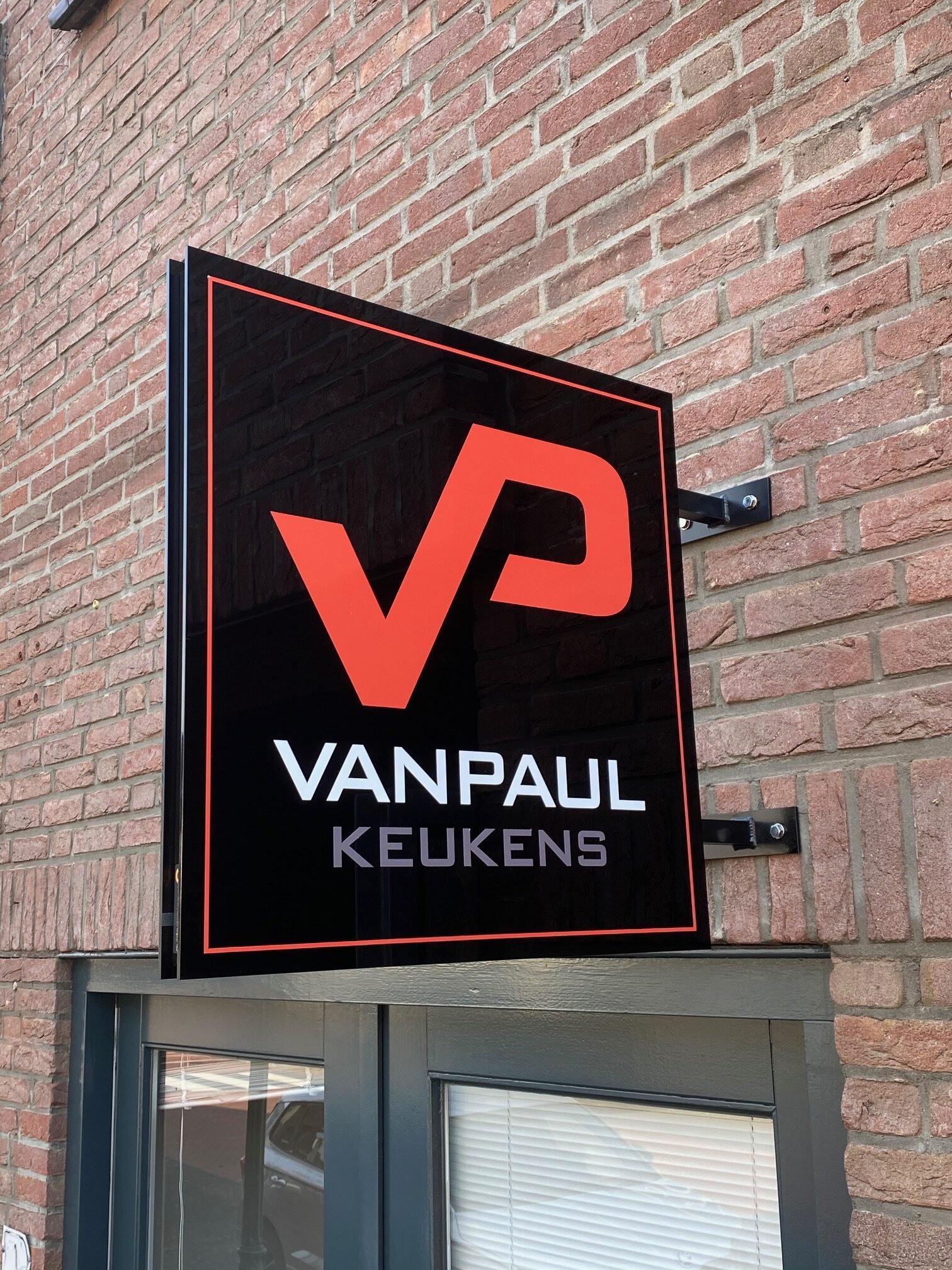 uithangbord reclamebord gevelbord in geleen maastricht heerlen limburg en parkstad