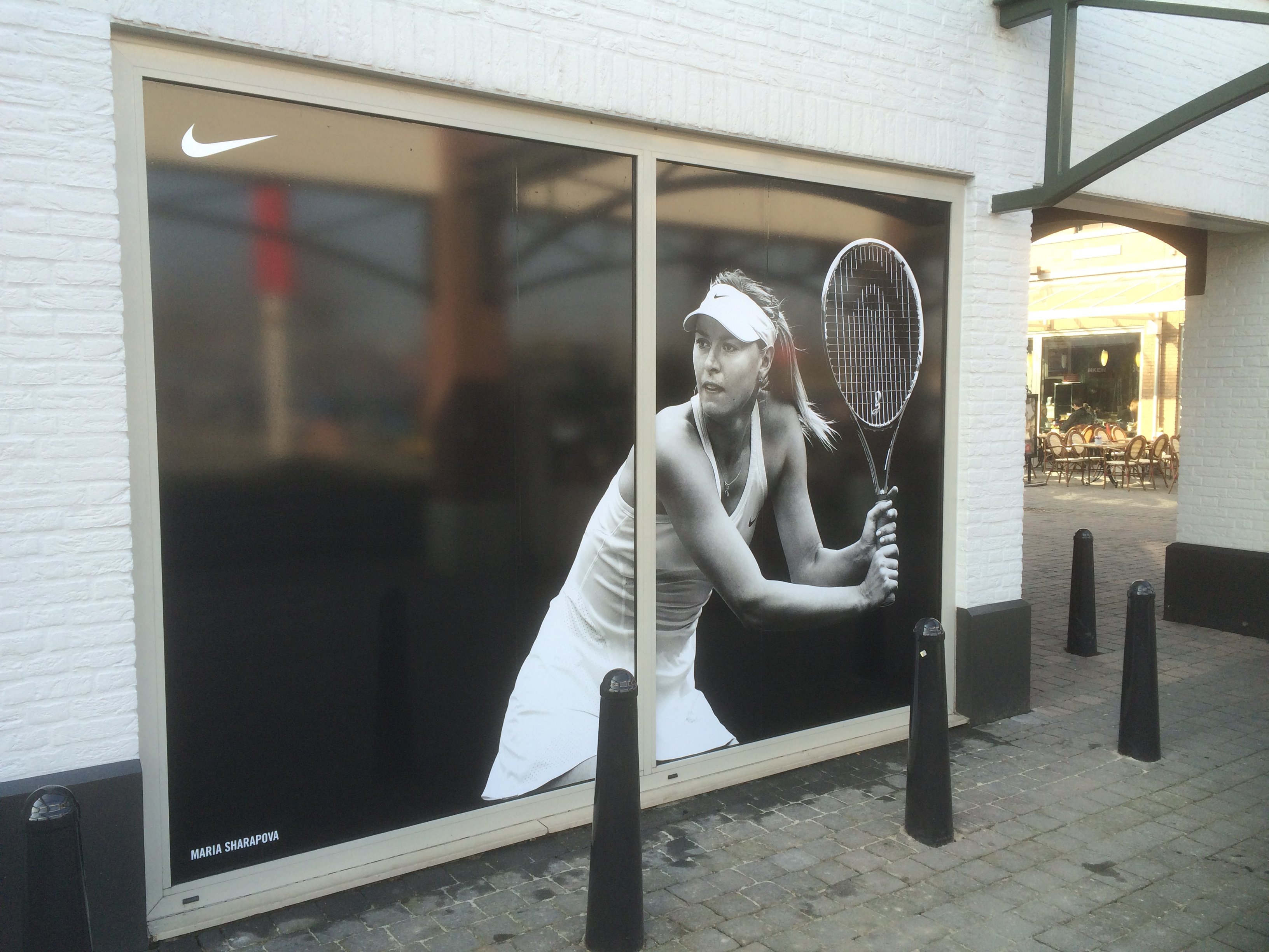 Raambelettering full color visuals in Roermond Limburg en Parkstad
