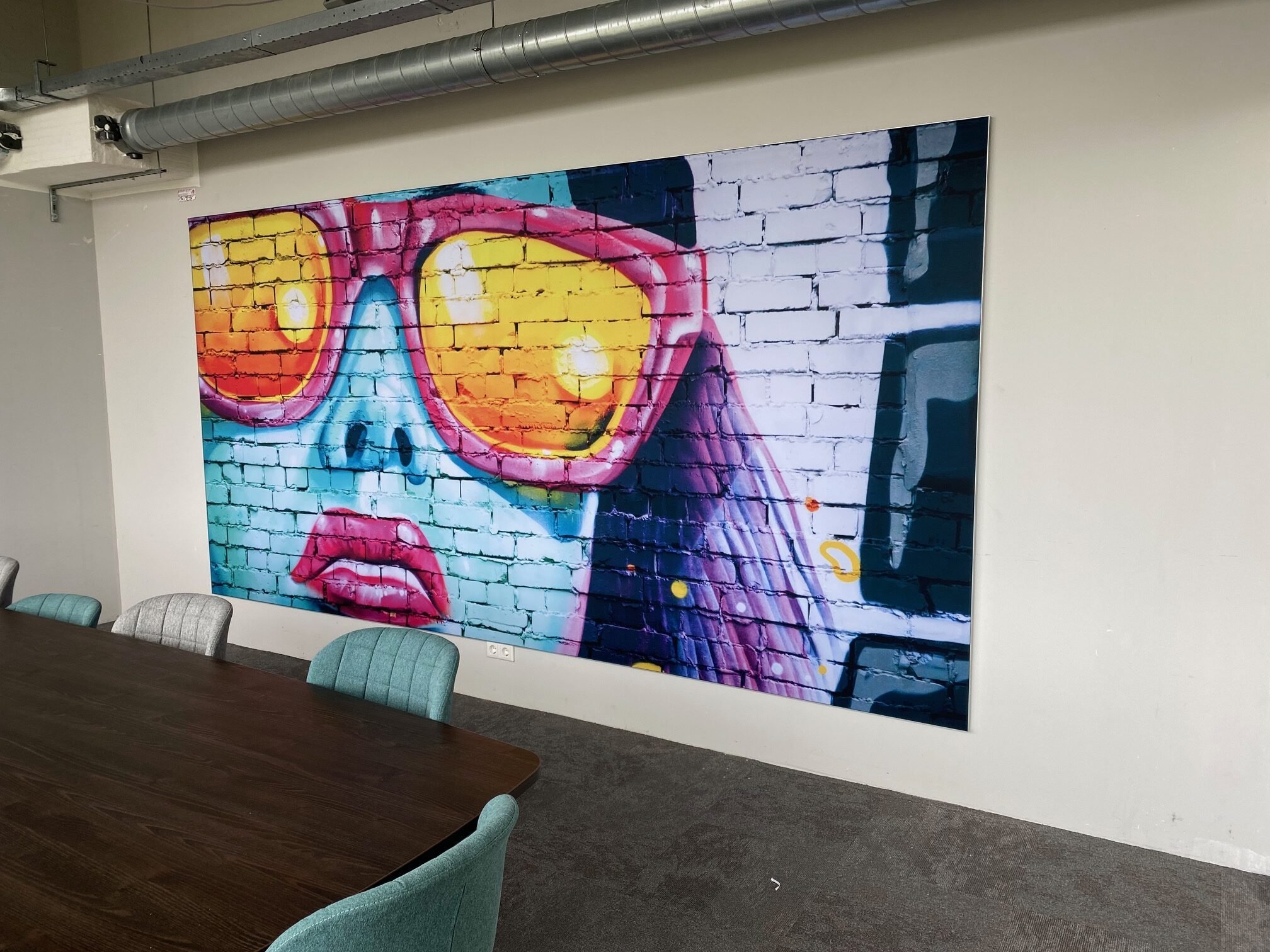 Peesdoek in peesframe binnen op kantoor in Heerlen en Maastricht